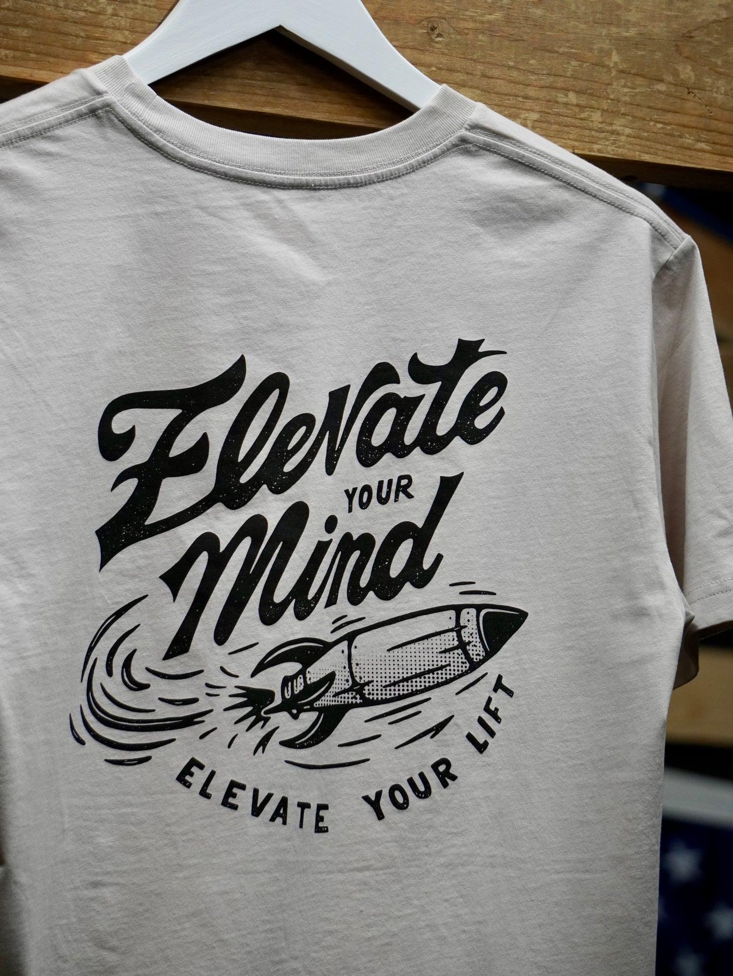 Elevare Slogan Tee