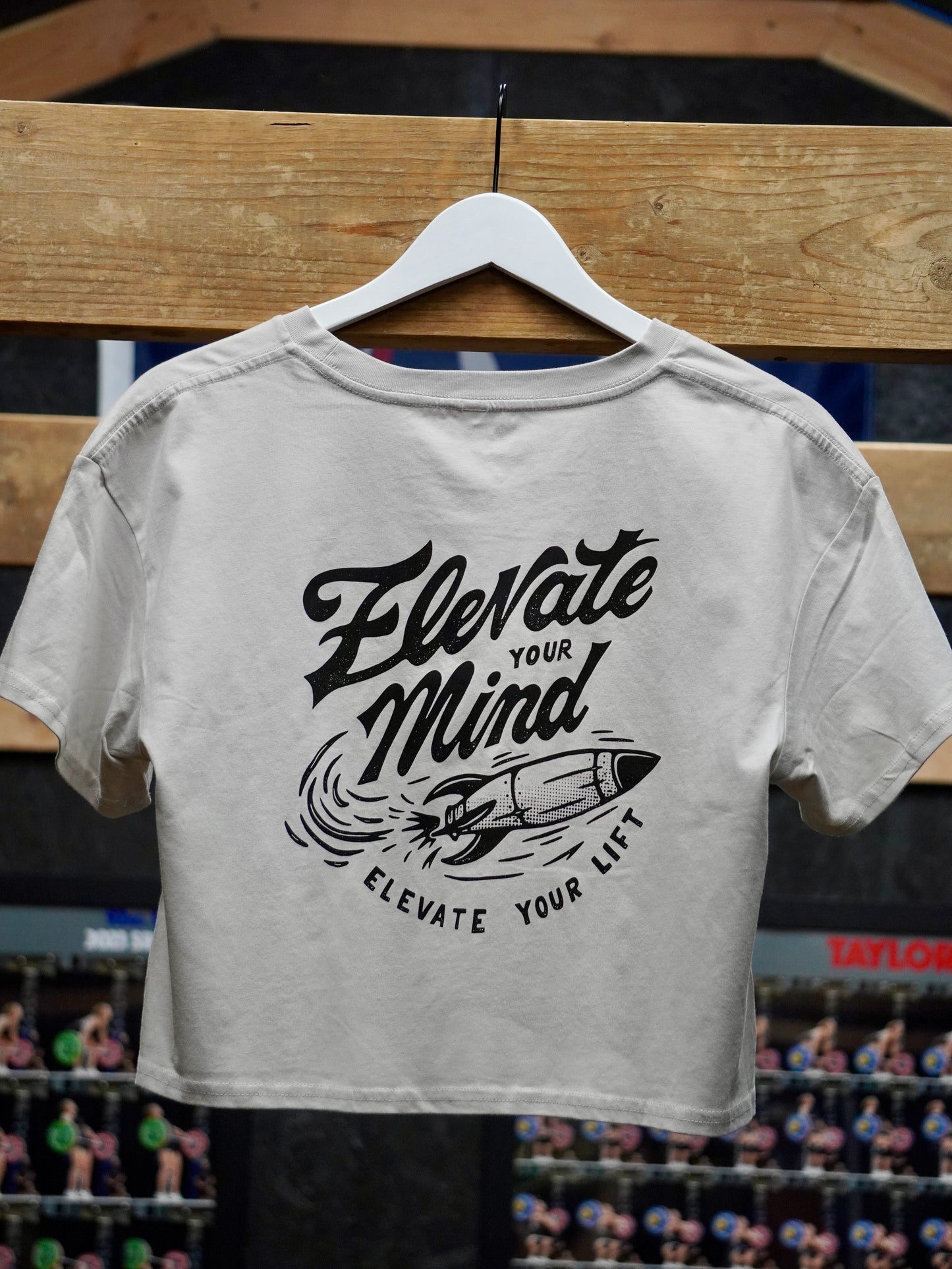 Elevare Slogan Women's Crop Tee