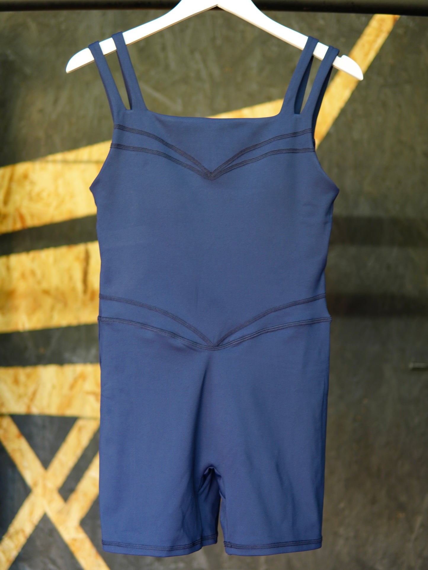 E-002 | Elevare Women's Weightlifting Singlet