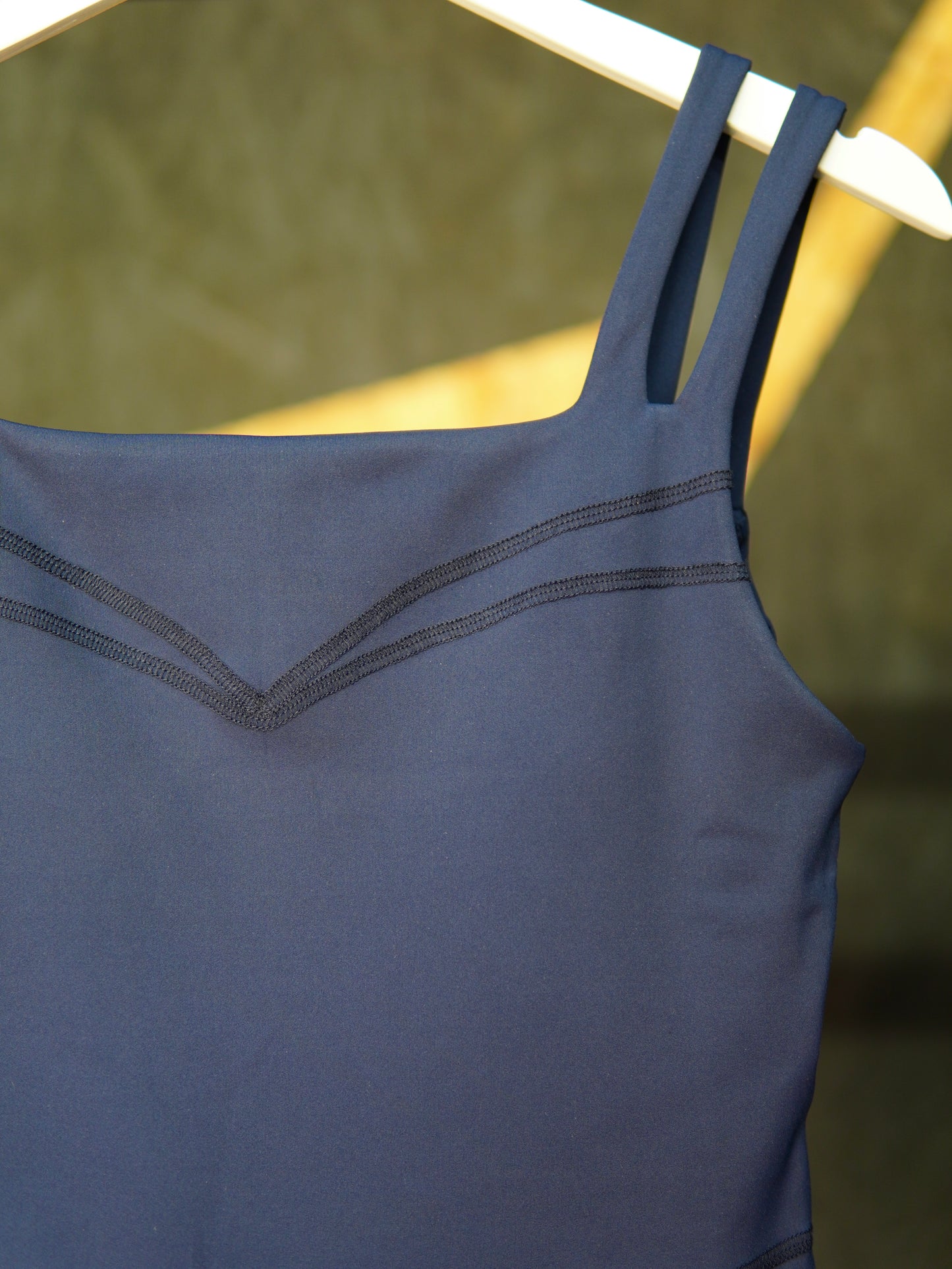 E-002 | Elevare Women's Weightlifting Singlet